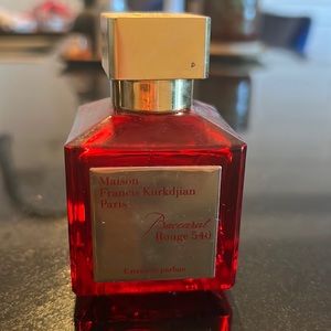 Baccarat Rouge 540 extract de parfum